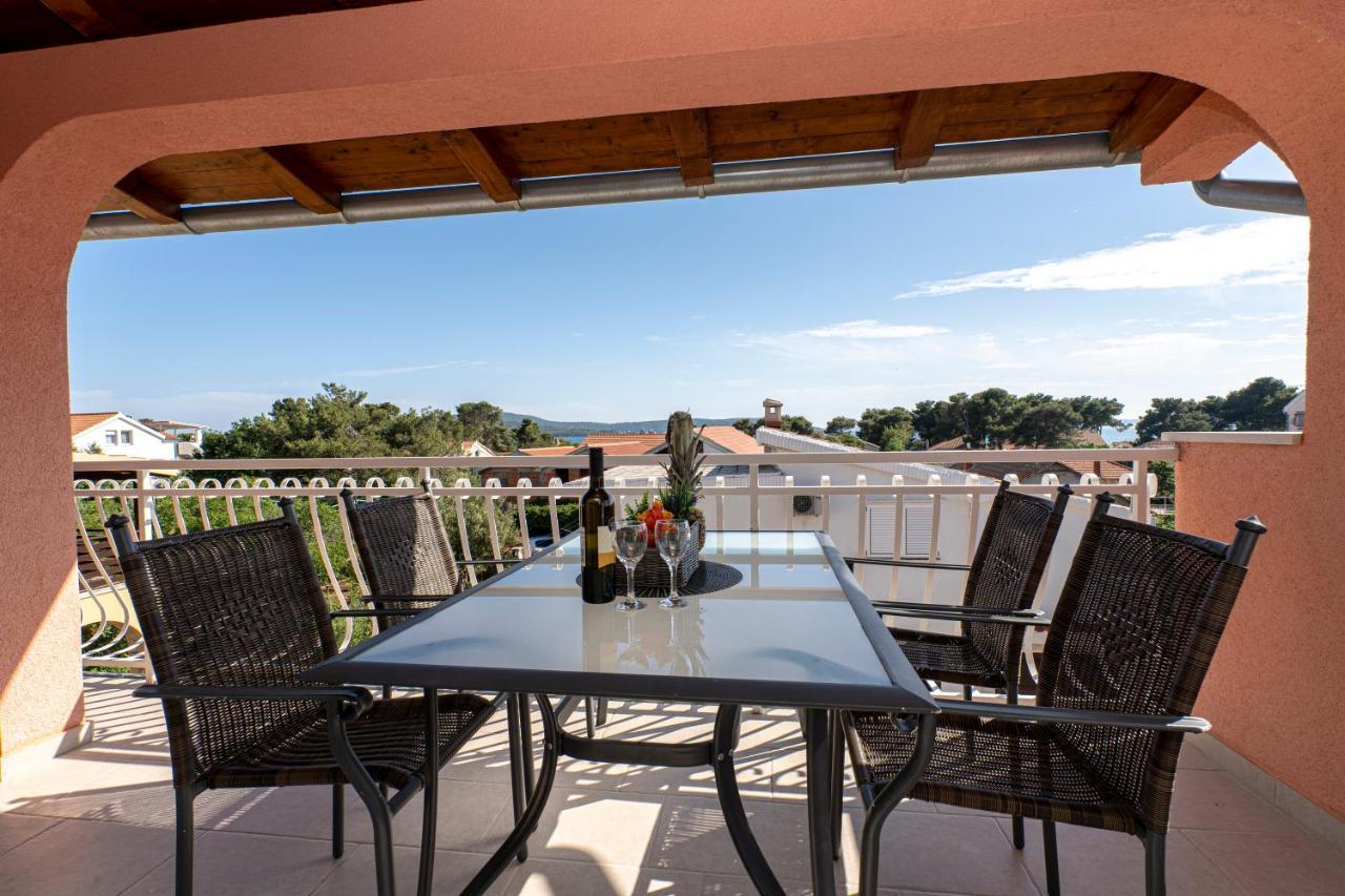 Seaview & Balcony Apartment Petra Jadrija Exterior photo